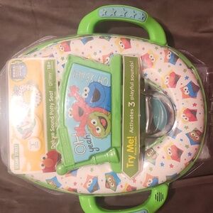 NWT Sesame Street OH YEAH  Deluxe Potty Seat w/ Sound